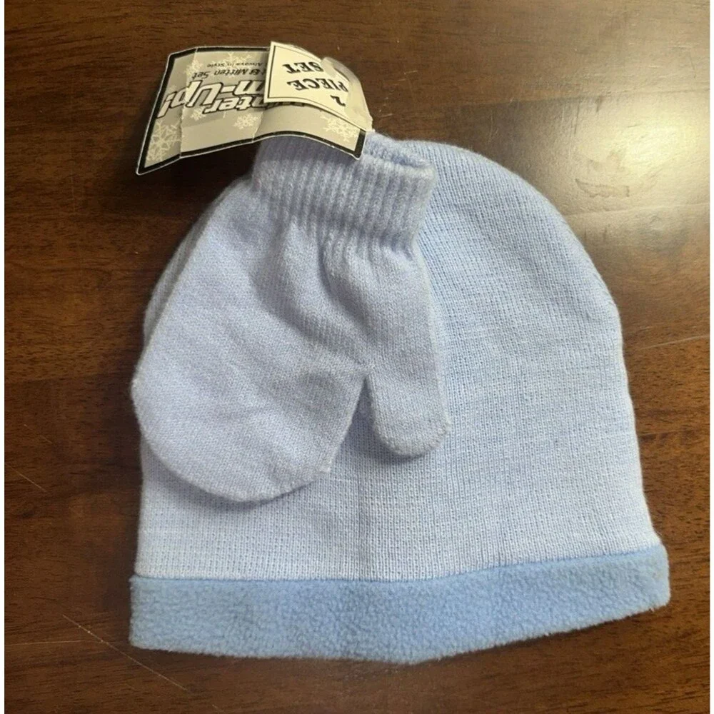 Winter Warm up ! unisex toddler size 2 to 4 blue beanie hat & gloves set